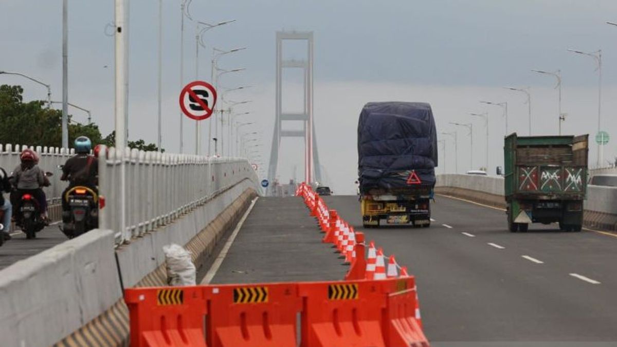 Arus Lalu Lintas Jembatan Suramadu Tak Ditutup Meski Pengerjaan SKTT Dilakukan