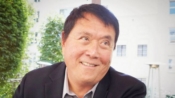 Investment Book Writer Robert Kiyosaki Warns World Economy On The Verge Of Destruction