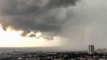 احذر من كوارث الأرصاد الجوية الهيدرولوجية! حتى 24 فبراير ، لا تزال جاوة الشرقية لديها إمكانية الطقس القاسي  
