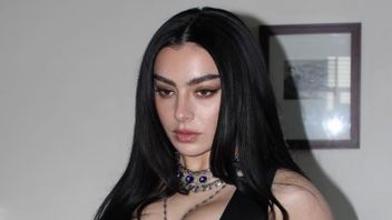チャールリ・エックスシーエックス、新アルバムを完成間近と報じられる