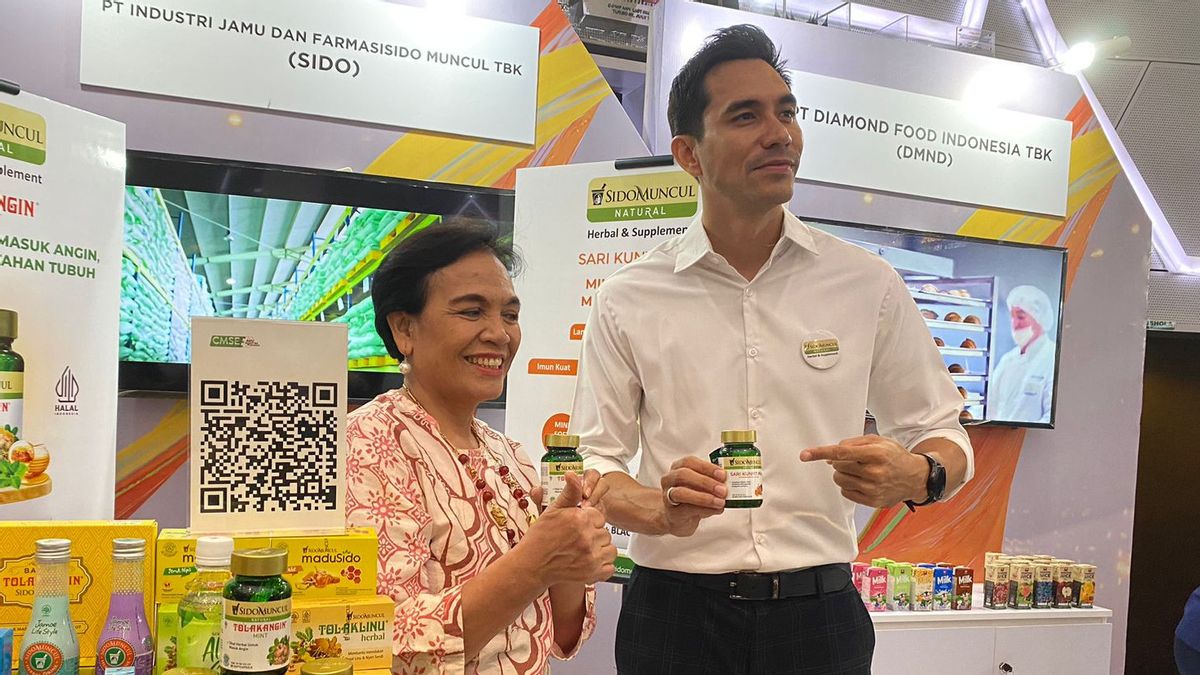 Cerita Darius Sinathrya Tertarik Menggunakan Produk Herbal Sido Muncul