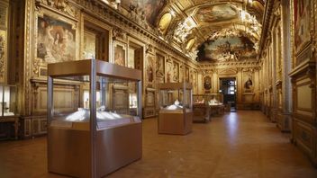 Musée du Louvre de Paris volé, huit collection de couronnes disparues