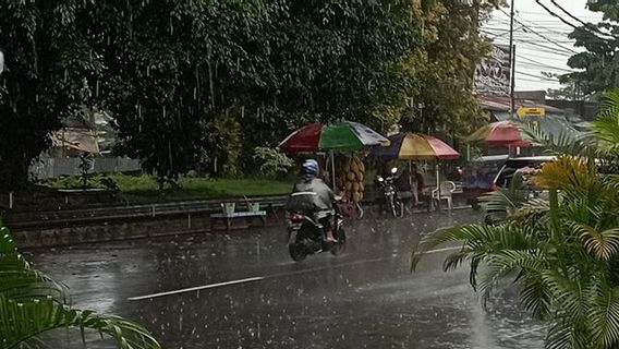 预计大雨仍将发生，BMKG敦促中爪哇居民提防水文气象灾害