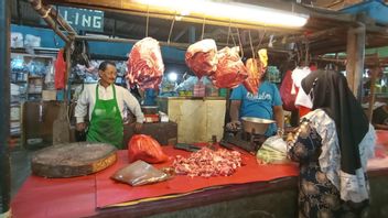 H-8勿加泗摄政的Lebaran牛肉价格达到每公斤Rp150，000