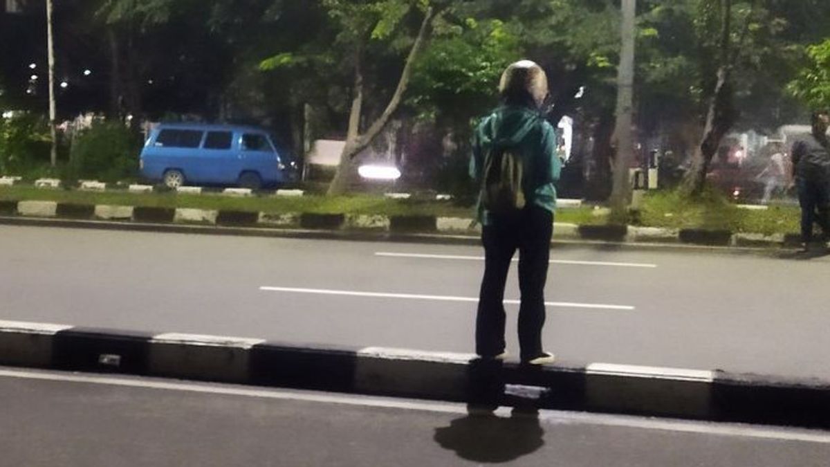 Awas Penipuan Modus Sedekah di Kebon Jeruk, Pelaku Kenakan Pakaian Gamis dan Jaket Ojol