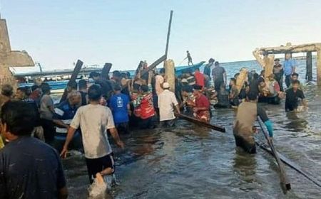 7 Orang Tewas Saat Konstruksi Dermaga di Pulau Hatta Maluku Ambruk