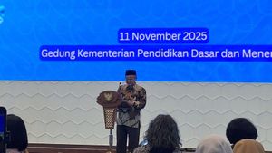 Mendikdasmen Targetkan 288 Ribu Smartboard Disalurkan ke Sekolah Tahun Ini