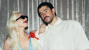 Lady Gaga Berbagi Irama Salsa Bareng Bad Bunny di Halftime Show Super Bowl 2026