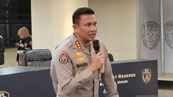 パンジ・プラギワクソンに63の質問の後、メトロ警察は今や専門家の検査の段階に入っています