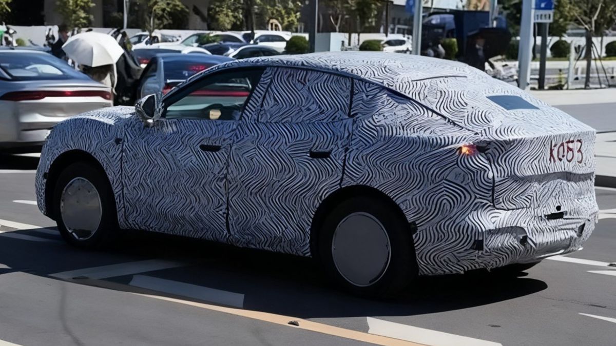 Xpeng's Latest SUV Caught On Road Test, M03 Successor?