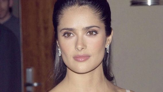 Salma Hayek Admits That She Was Nervous Before Filming The Sex Scene With Antonio Banderas In ‘Desperado’