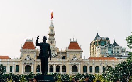 Kasus COVID Mengganas, Kota-kota Besar Vietnam Perketat Pembatasan