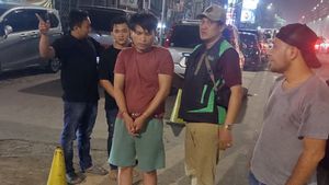 Buying An IPhone Using Stolen Money, Two Men From Palembang Arrested By Buser Duren Sawit