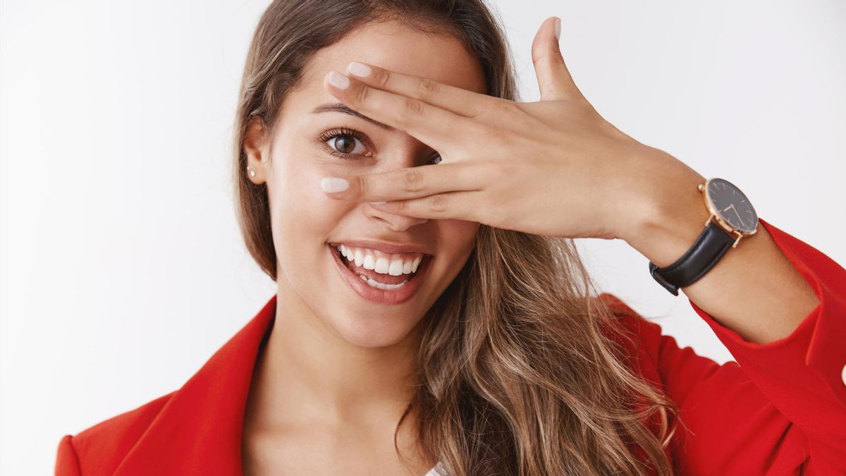 5 Types Of Eye Contacts That Have The Strength To Build Relations