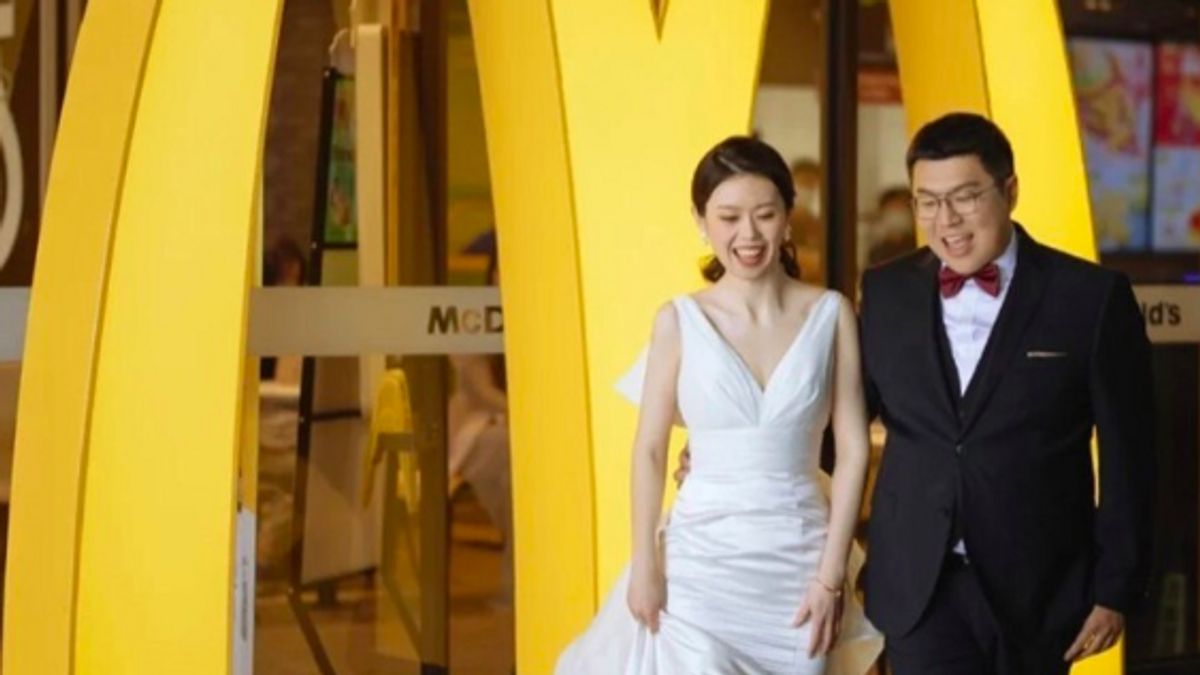 コストを節約するために、ファストサジャリングレストランで結婚することは再び中国の若い世代のトレンドです