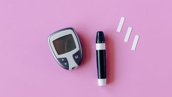 Trends Of Blood Sugar Monitoring Devices Increasing, Is It Used Not For Diebetes Patients?