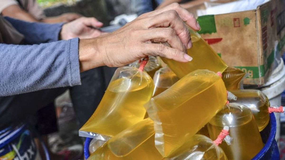 社会的嫉妬を恐れて、タバペナンジュンベンクルテンガ地区はバルク食用油の配布を拒否