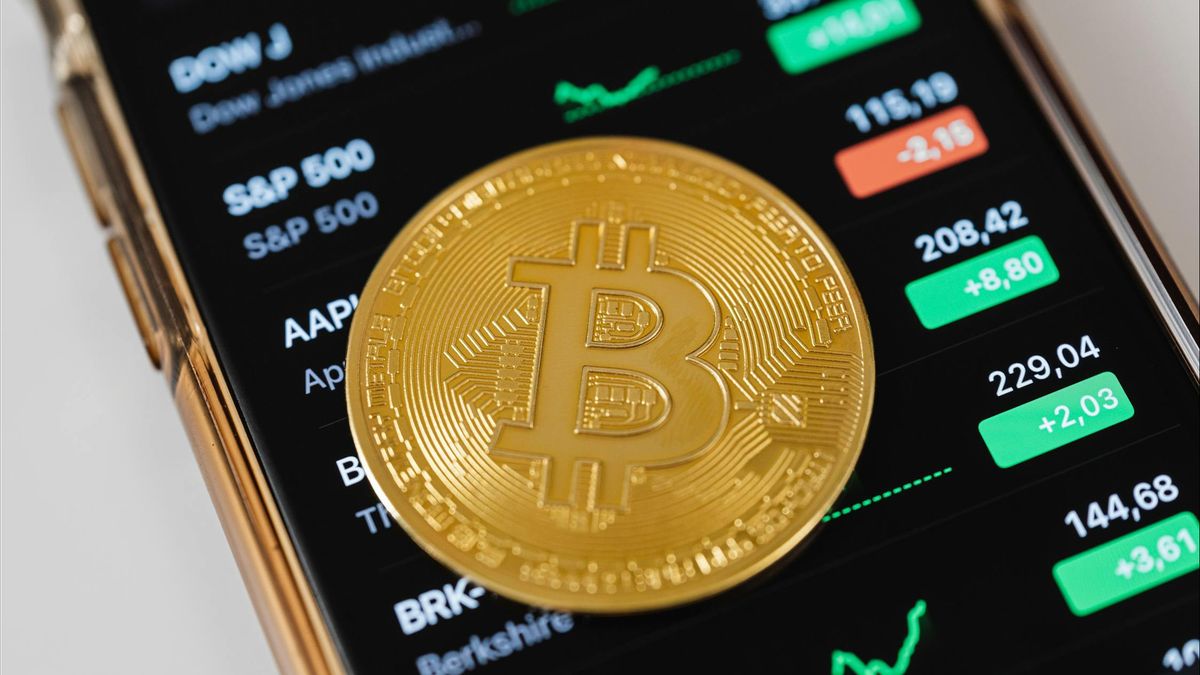 Le prix du Bitcoin est tombé à 1,06 milliard de roupies cette semaine, quelle en est la cause?