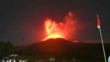 Ini Pemicu Letusan Gunung Lewotobi dengan Lava Pijar