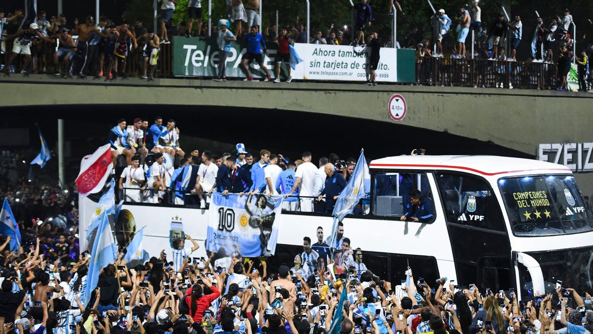 阿根廷冠军游行结束：一人死亡，5岁男孩昏迷