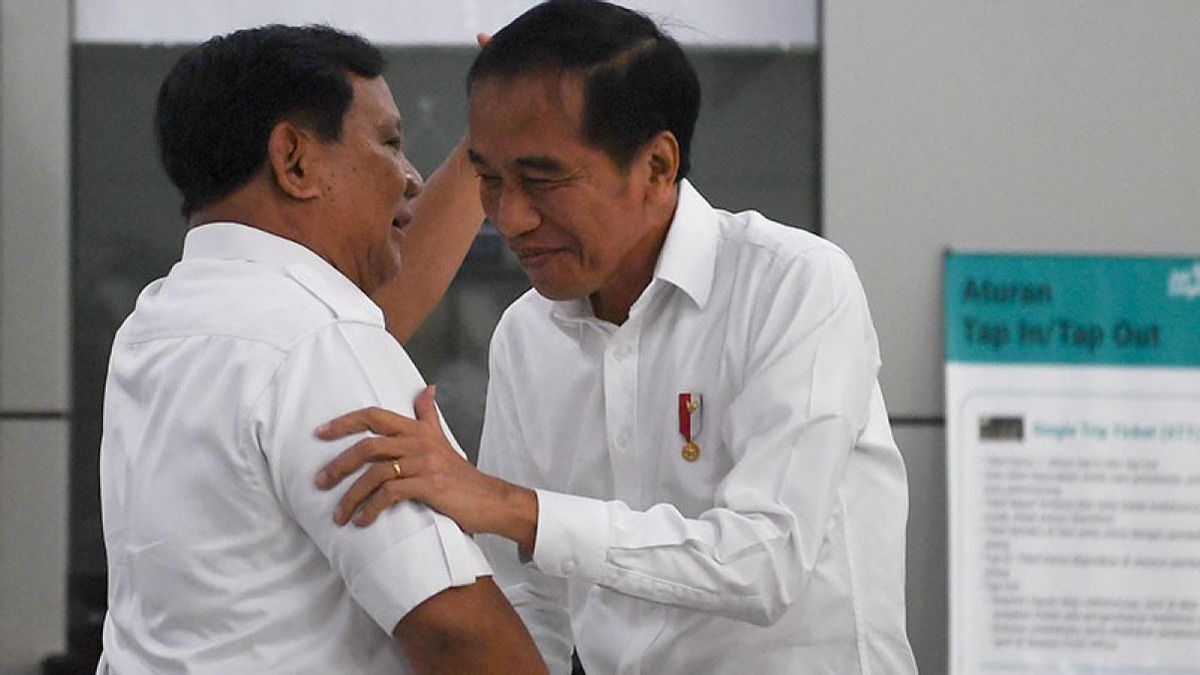 La demande de la période de transition vers le gouvernement de Prabowo se déroule sans heurts, Jokowi: conformément au programme et au plan de travail