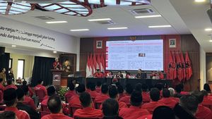 拉诺·卡尔诺(Rano Karno)在梅加瓦蒂(Megawati)的区域负责人甘贾尔(Ganjar)的简报中选择戛纳,普拉莫诺(Pramono)前往圣地:有许可