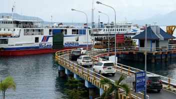 Jelang Larangan Mudik 6-17 Mei, Jumlah Penumpang di Pelabuhan Ketapang, Banyuwangi Naik