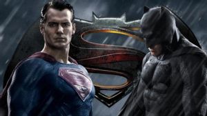 Bakal Perankan Superman Lagi, Cavill: Kostum Itu Masih Milik Saya