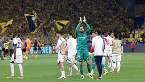 Kalah Lawan Dortmund, Luis Enrique Yakin PSG Bangkit dengan Dukungan Suporter