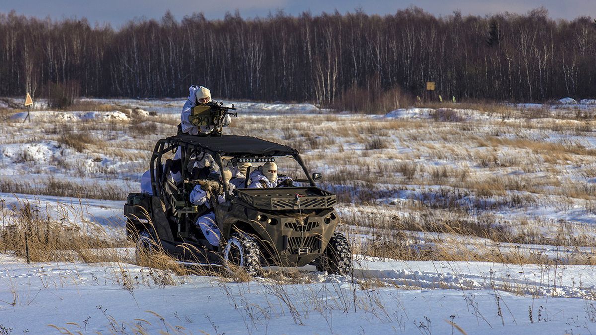 Un militant russe anti-guerre mout en prison après grève de la faim