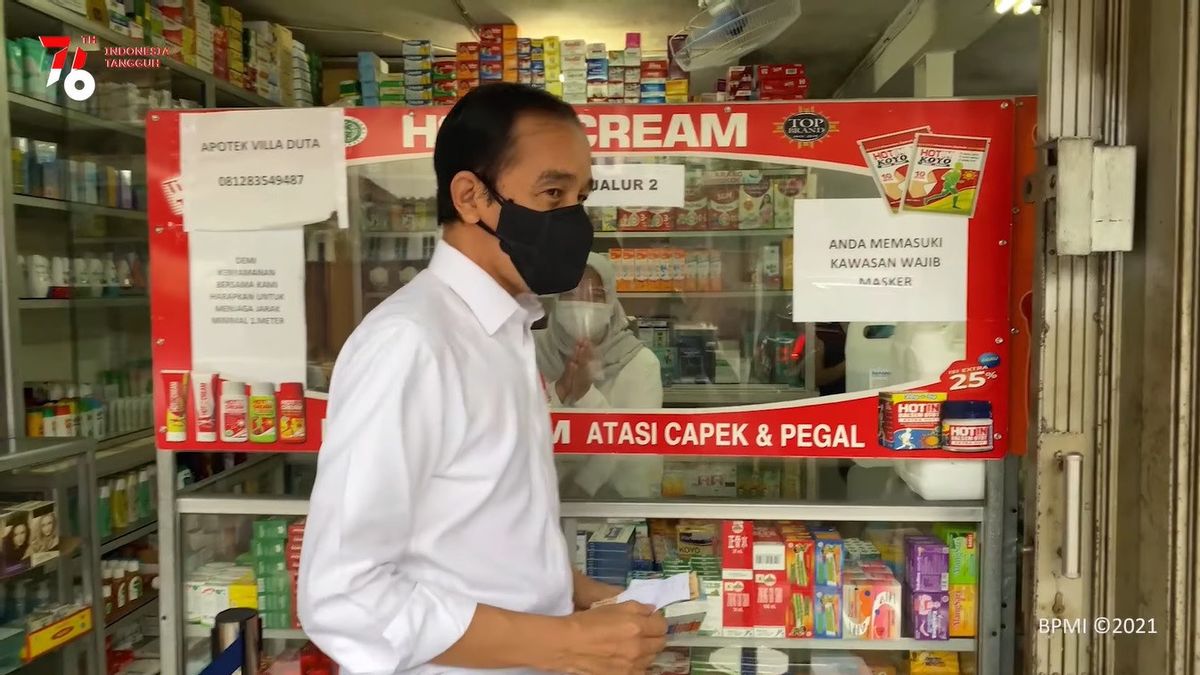 Jokowi يسعى الأدوية المضادة للفيروسات في صيدلية بوغور ولكن ينفد، الهاتف المباشر Menkes