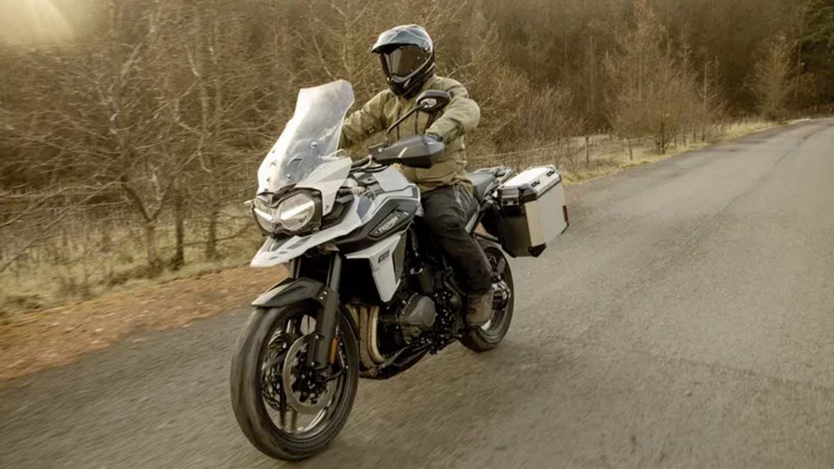 Triumph Ready To Relive Special Edition Tiger 900 Alpine And Desert In 2026