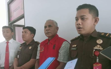 Polisi Serahkan Tersangka Korupsi Gaji Satpol PP ke Kejaksaan SBT Maluku