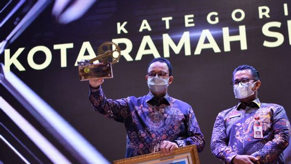 Terungkap Apa yang Bikin Gubernur Anies 'Nekat' Revisi Kenaikan UMP DKI Jadi 5,1 Persen