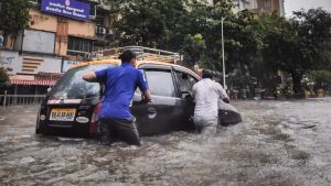 Banjir di Pune India Tewaskan 4 Warga, Tentara Dikerahkan Lakukan Operasi Penyelamatan