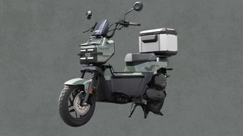 This Is Honda Square X125, A Adventurer Scooter With An Unusual Design