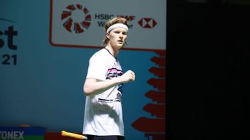 Lee Blessé, Antonsen Se Qualifie Pour Les Demi-finales Des Championnats Du Monde De La BWF 