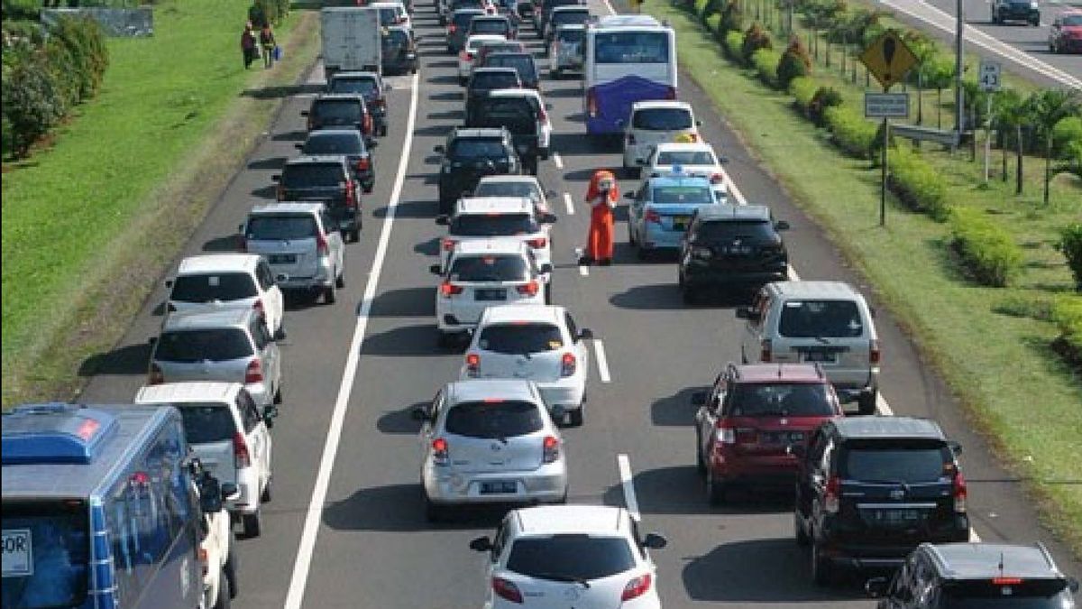 Macet, la réparation de GT à l’intérieur de la ville de Cawang-Tomang-Pluit est toujours en cours