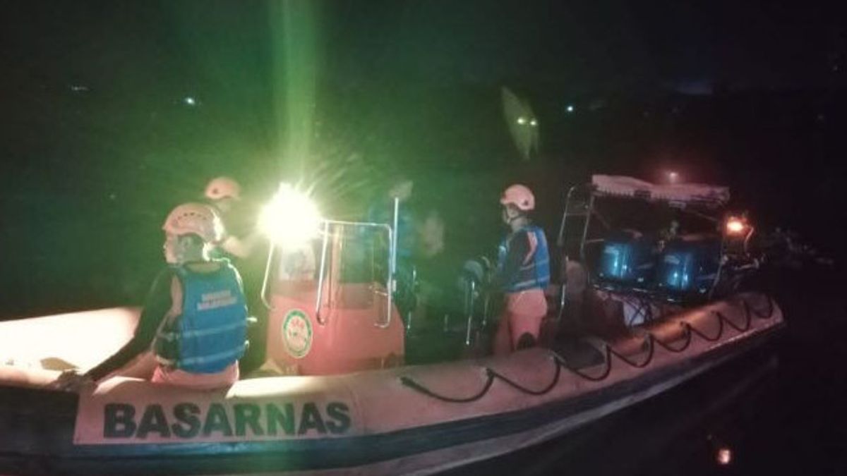 The Banjarmasin Basarnas CONTINUES To Search For Jamal Who Drowned In The Barito River