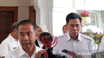 Acting Governor Bey Machmudin Tgaskan Rice West Java Not Deficit