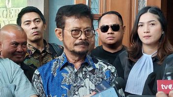 GORタンクだけでなく、Syahrul Yasin LimpoはGalaxy Bekasi HousingでFirli Bahuriに会いました