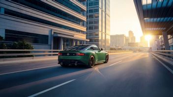 日产Z NISMO 2027美国版终于以手动变速器出现