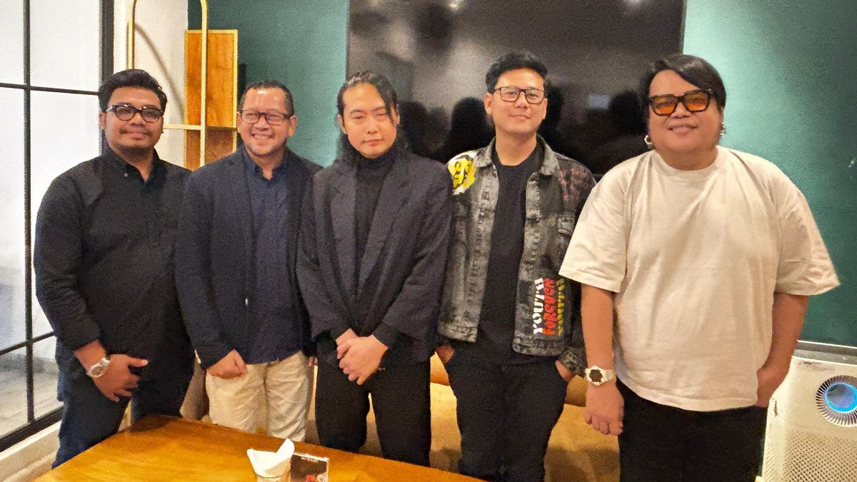 Leave the Comfort Zone on the Regular Music Stage, Ibnu Wildan Arsalam is Ready to Debut with Original Works