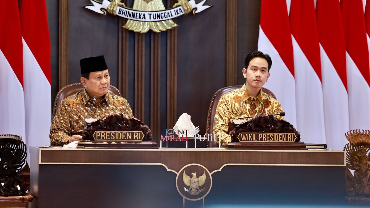 Birokrasi Terkenal Ribet, Prabowo Minta Menteri Berani Copot Pegawai