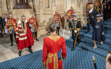 Dinobatkan Hari Ini, Raja Inggris Charles III Gunakan Kursi Bersejarah yang Dipakai Sang Kakek George VI