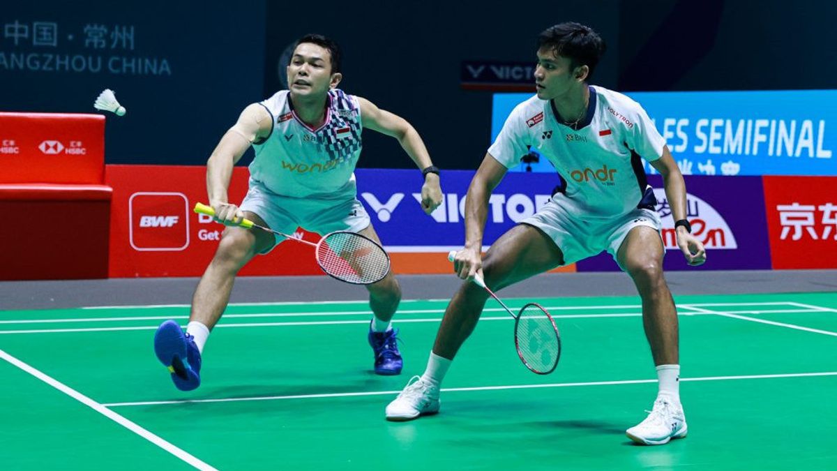 ar Fajar / Fikri Consistent