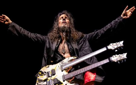 Bumblefoot Gaet Brian May dan Steve Vai Terlibat di Album Solonya