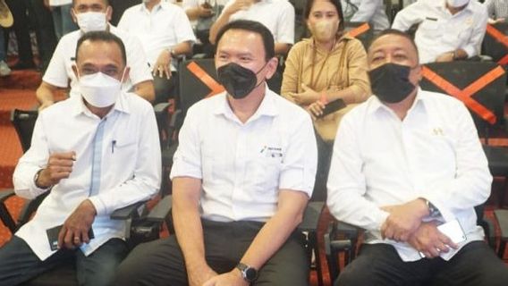 Pour Les Fonctionnaires De L’État Dans La Ville D’Ambon, Ahok Est « Extra Joss »