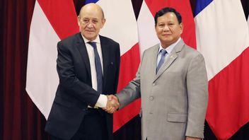Le Ministre De La Défense Prabowo Reçoit La Visite Du Ministre Français Des Affaires étrangères