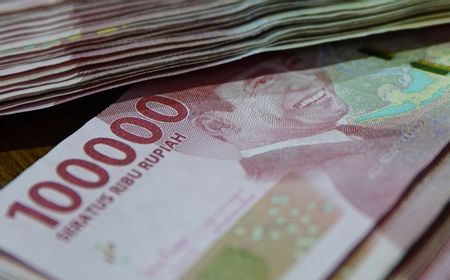 Rupiah Selasa Ditutup Melemah Tipis 0,08 Persen ke Level Rp14.162 per dolar AS